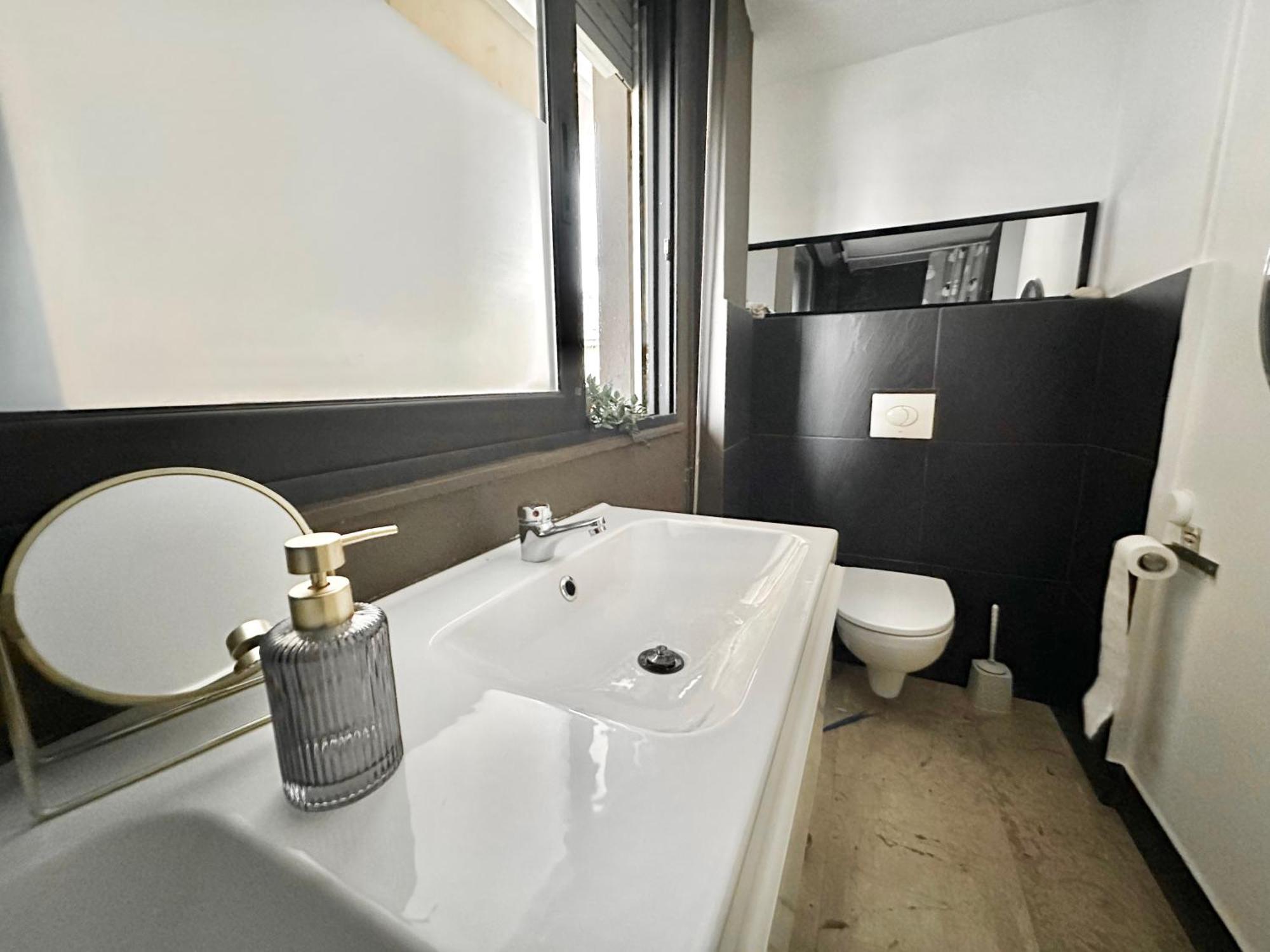 Bright Studio 4 A Short Stay Near Oaka - Iaso - Ygeia - Mitera Hospitals أثينا المظهر الخارجي الصورة